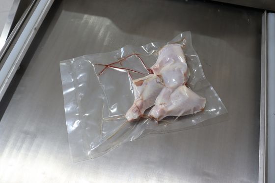 Macchina di imballaggio a vuoto a doppia camera azionata elettricamente per pane vegetale pesce e frutti di mare 120 kg