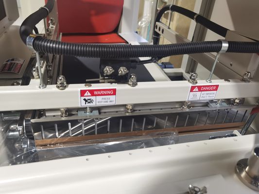 Macchina di imballaggio automatico ad alta velocità 450L a rotoli di nastro filmato con macchina di imballaggio