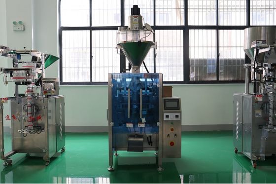 Macchina di imballaggio verticale automatico a sacchetto di pepe di curry per imballaggio in polvere di cocco secca
