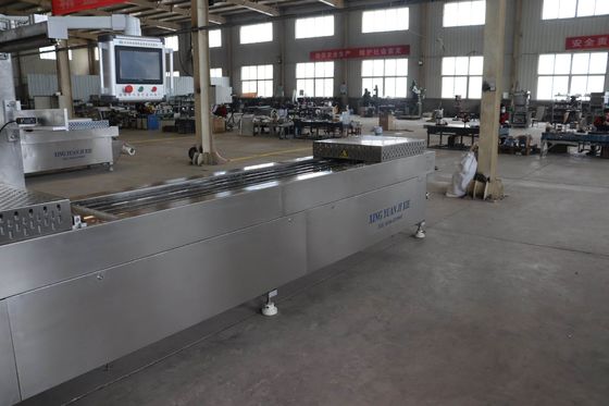 Macchina di confezionamento a vuoto a vassoio rigido a termoformatura automatica azionata elettricamente con riempimento a gas