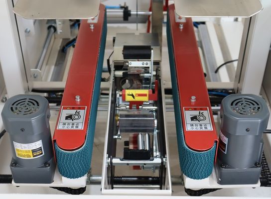 Macchina elettrica per l'erezione di cartoni per il funzionamento stabile e nel processo di imballaggio