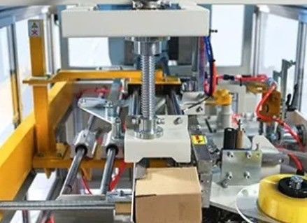 Robot resistente per la costruzione ad alta velocità di cartoni e l'imballaggio 2150*2080*1492mm 220V/50HZ