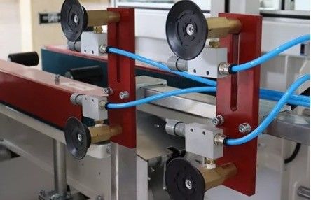 Robot resistente per la costruzione ad alta velocità di cartoni e l'imballaggio 2150*2080*1492mm 220V/50HZ
