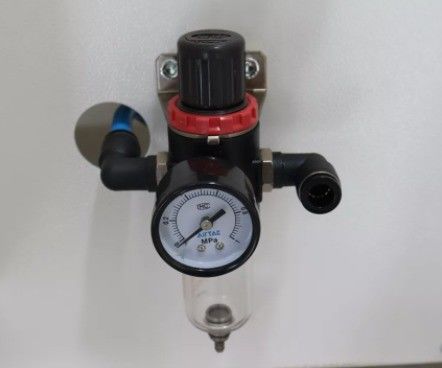 Robot resistente per la costruzione ad alta velocità di cartoni e l'imballaggio 2150*2080*1492mm 220V/50HZ