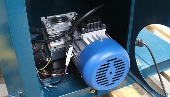Macchine automatiche per l'avvolgimento e il rilegamento dei pallet con carico massimo di 1500 kg/2000 kg