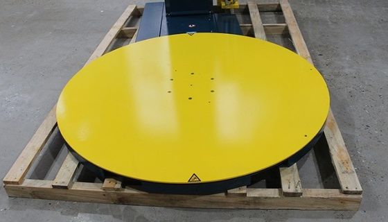 Macchine automatiche per l'avvolgimento e il rilegamento dei pallet con carico massimo di 1500 kg/2000 kg