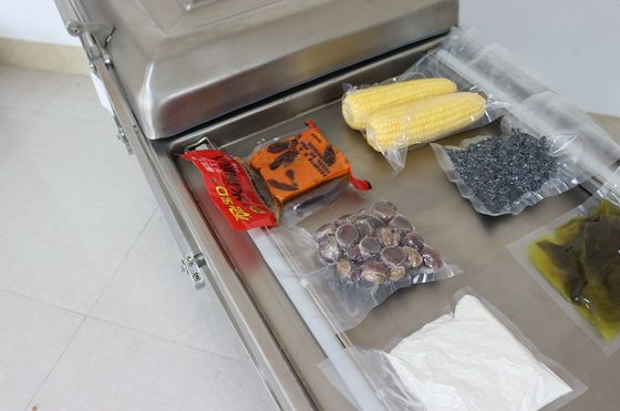 Imballaggio a vuoto a doppia camera in acciaio inossidabile 304 per imballaggio a vuoto di carne di pesce