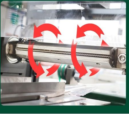 Macchina automatica per avvolgere sacchetti per cuscini di frutta per imballaggi