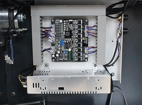Macchine elettriche per la confezione automatica di scatole di cartone
