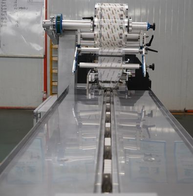 Macchine di imballaggio a cuscino per porta sigarette monouso altamente automatiche per ristoranti