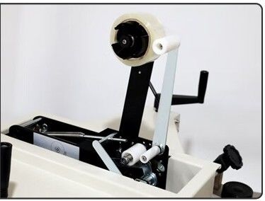 Macchina semiautomatica di sigillamento di casse elettrica per scatole W300*H400mm