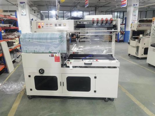 Macchina di avvolgimento a scarico termico a tenuta laterale automatica Ideale per l'imballaggio di oggetti più lunghi
