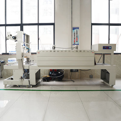 750 50 mm altezza del tavolo di lavoro semiautomatico PET bottiglia Rimborso avvolgente macchina per bottiglie d'acqua