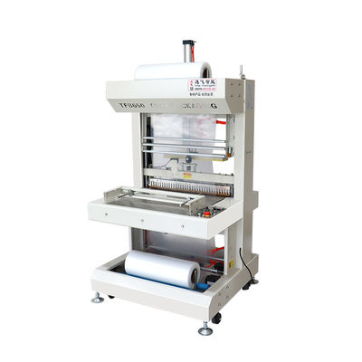 750 50 mm altezza del tavolo di lavoro semiautomatico PET bottiglia Rimborso avvolgente macchina per bottiglie d'acqua
