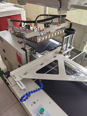 Macchina avvolgitrice sigillatrice a L in plastica con larghezza massima del film di 55 cm per imballaggi con involucro termoretraibile