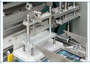 Innovativa macchina per l'imballaggio di cellophane per bevande con velocità di imballaggio 30-60pcs/min