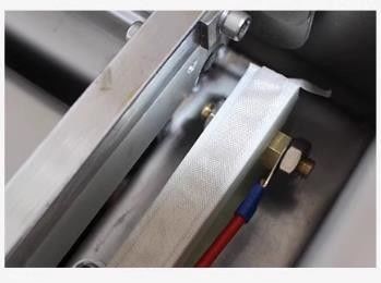 Macchina semiautomatica per imballaggio a vuoto di riso per imballaggi a forma di mattoni da 1 kg, 2 kg, 5 kg e 10 kg