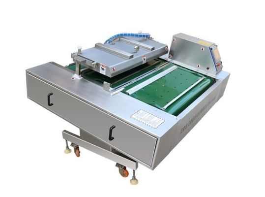 Macchina di sigillatura a vuoto industriale per carne pesce vegetale con cintura di trasporto in ristorante