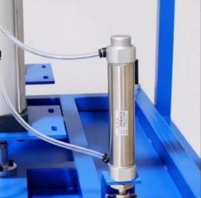220V/50HZ Materiale di imballaggio in plastica Macchina di imballaggio a vuoto per abbigliamento Cushion Quilt