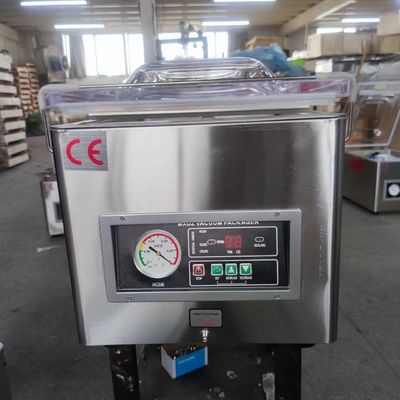 260 Macchina di sigillamento a vuoto a camera singola per imballaggi alimentari di carne e fagioli