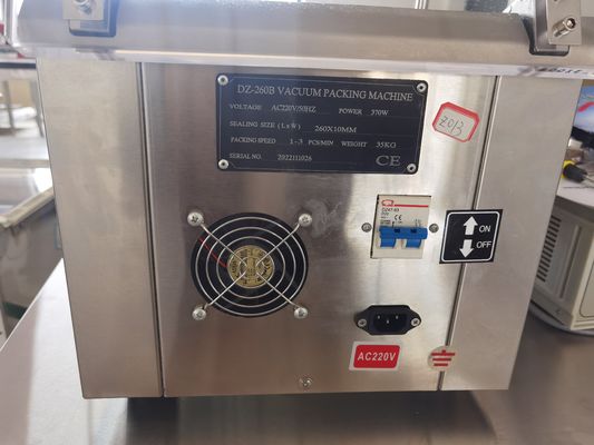 Macchina di imballaggio a vuoto a camera singola per il cibo negli alberghi azionata elettricamente