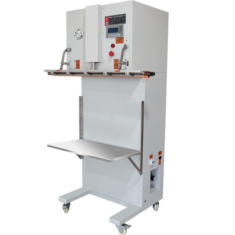 Macchina di sigillamento con sacchi di gonfiamento a vuoto e azoto per gas Dimensione 910*840*1690mm per imballaggio